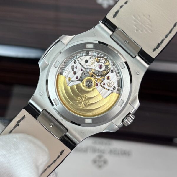 Swiss 1:1 Patek Philippe Nautilus 5711 Replica Watch Men's Leather Strap 3K Factory 40mm - Top Watch - Image 5