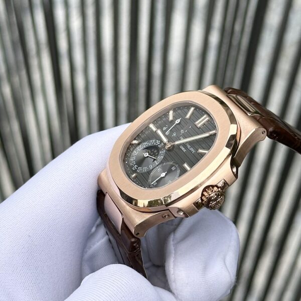 Best Fake Patek Philippe Nautilus 5712 Rose Gold Replica Watch Leather Strap Factory GR 40mm - Top Watch - Image 4
