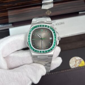 Replica Patek Philippe Nautilus 5723 Replica 1:1 Watch Gray Dial Blue Diamond 40mm - Top Watch