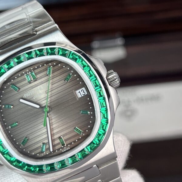 Replica Patek Philippe Nautilus 5723 Replica 1:1 Watch Gray Dial Blue Diamond 40mm - Top Watch - Image 4
