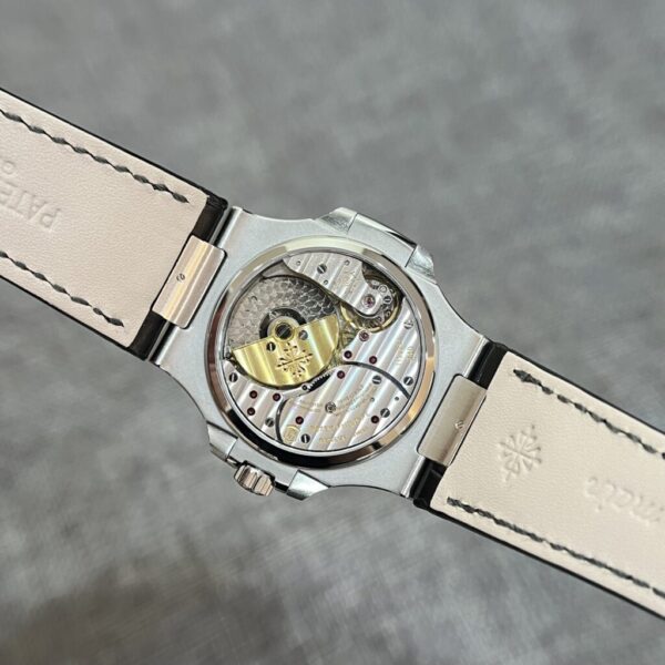 Swiss 1:1 Patek Philippe Nautilus 5724G Replica 1:1 Watch Blue Dial GF Factory 40mm - Top Watch - Image 5
