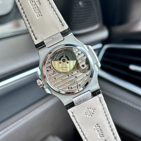 Replica Patek Philippe Nautilus 5724G Replica Watch Grey Dial With Stone Bezel 40mm - Top Watch - Image 6
