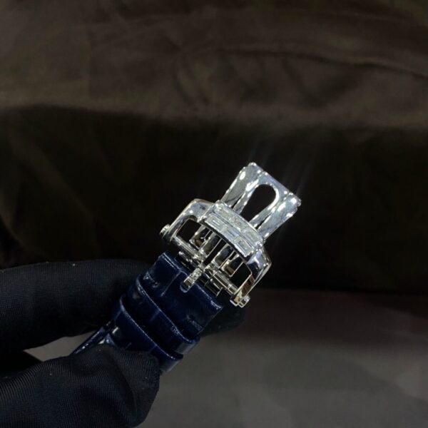 Swiss 1:1 Patek Philippe Rep 11 Watch Nautilus 5724 Moissanite Baguette Blue Dial 40mm - Top Watch - Image 6