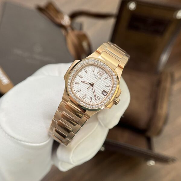 Best Fake Patek Philippe Replica 11 Watch Nautilus 7010 Rose Gold With Stone Metal Strap 32mm - Top Watch - Image 5