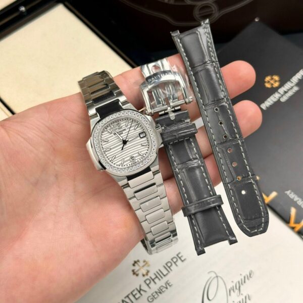 Swiss 1:1 Patek Philippe Replica 1:1 Watch Nautilus 7010 Highest Quality for Women 32mm - Top Watch