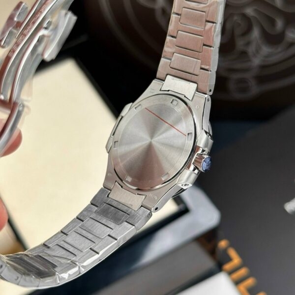 Swiss 1:1 Patek Philippe Replica 1:1 Watch Nautilus 7010 Highest Quality for Women 32mm - Top Watch - Image 8