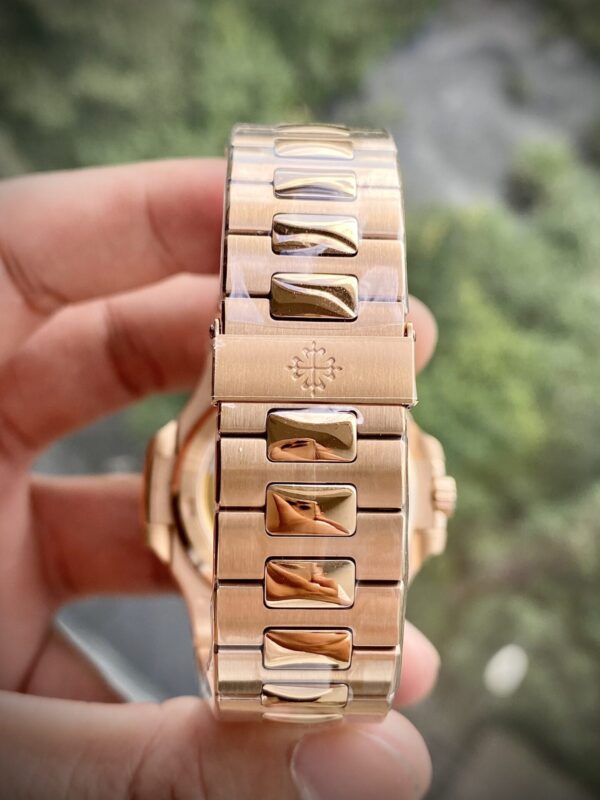 Swiss 1:1 Patek Philippe Replica 11 Watch Nautilus 5711 Brown Dial Factory 3K 40mm - Top Watch - Image 8