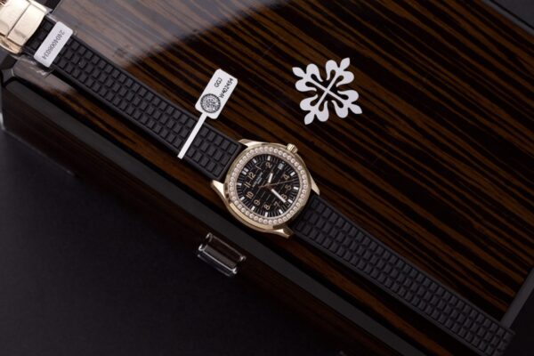 Best Fake Patek Philippe Replica 1:1 Watch Aquanaut 5067 Moissanite Diamond Rose Gold Plated 35.6mm - Top Watch - Image 2