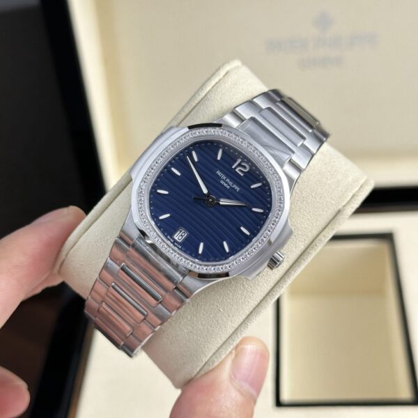 Best Fake Patek Philippe Replica 1:1 Watch Nautilus 7118 Blue Dial With Stone 3K Factory 35.2mm - Top Watch