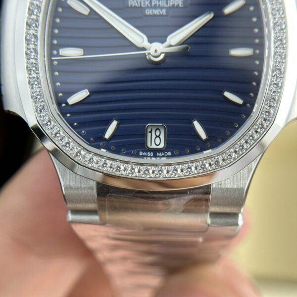 Best Fake Patek Philippe Replica 1:1 Watch Nautilus 7118 Blue Dial With Stone 3K Factory 35.2mm - Top Watch - Image 6