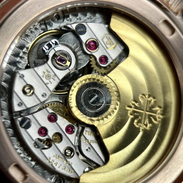 Replica Patek Philippe Replica 11 Watch Aquanaut 5072R Gold Wrapped Moissanite Diamond 35.6mm - Top Watch - Image 11