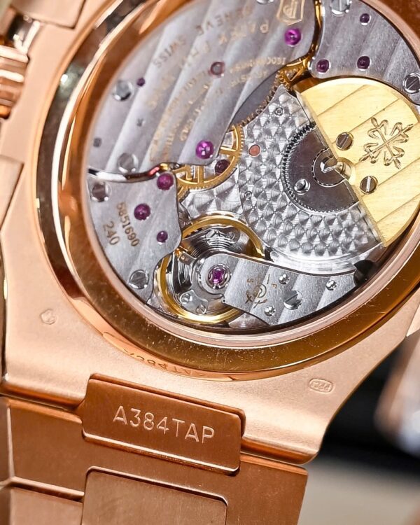 Swiss 1:1 Patek Philippe Replica 1:1 Watch Nautilus 5712R 18K Solid Gold 40mm - Top Watch - Image 5
