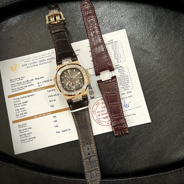 Best Fake Patek Philippe Replica 1:1 Watch Nautilus 5724 18K Solid Gold With Natural Diamonds 40mm - Top Watch