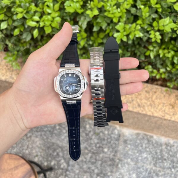 Best Fake Patek Philippe Replica 1:1 Watch Nautilus 5724G Blue Dial Full Set GR Factory 40mm - Top Watch - Image 2