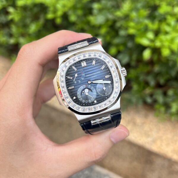 Best Fake Patek Philippe Replica 1:1 Watch Nautilus 5724G Blue Dial Full Set GR Factory 40mm - Top Watch - Image 5