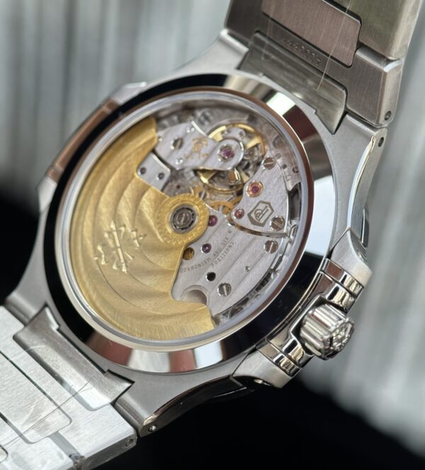 Swiss 1:1 Patek Philippe Replica 11 Watch Nautilus 7118 White With Diamond Bezel Factory 3K 35.2mm - Top Watch - 图片 4