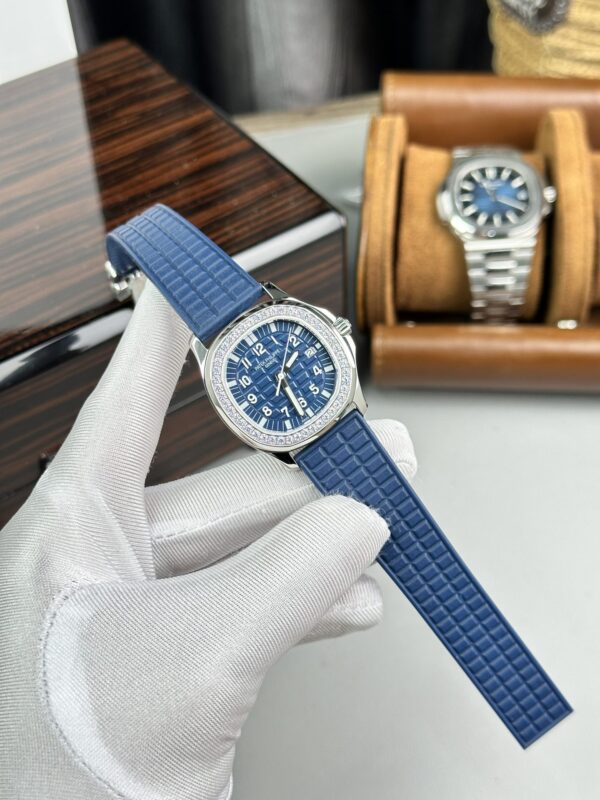 Swiss 1:1 Patek Philippe Replica Watch Aquanaut 5067A Blue Dial With Stone Benzene PPF 35.6mm - Top Watch - Image 2
