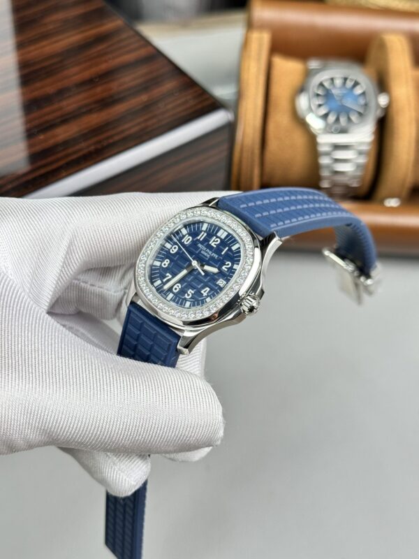 Swiss 1:1 Patek Philippe Replica Watch Aquanaut 5067A Blue Dial With Stone Benzene PPF 35.6mm - Top Watch - Image 3