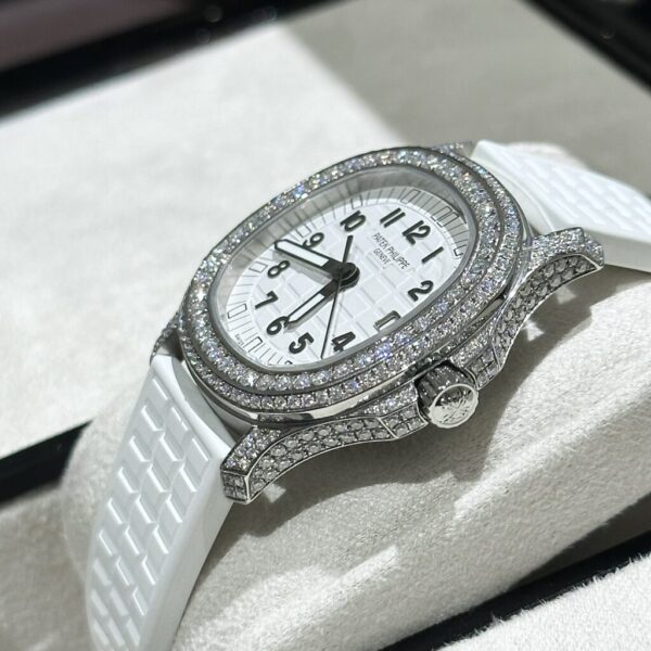 Replica Patek Philippe Replica 11 Watch Aquanaut 5069G With Moissanite Diamond 35.6mm - Top Watch - Image 4