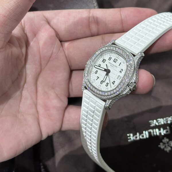 Replica Patek Philippe Replica 11 Watch Aquanaut 5069G With Moissanite Diamond 35.6mm - Top Watch - Image 7