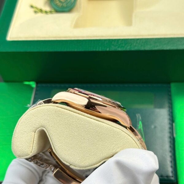 Swiss 1:1 Rolex Cosmograph Daytona 116595 Rainbow Replica Watch Best Fake Quality BT Factory 40mm - Top Watch - Image 10