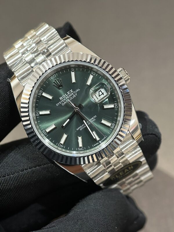 Best Fake Rolex DateJust 126334 Green Dial Replica 1:1 Watch Factory Clean 41mm - Top Watch - Image 3
