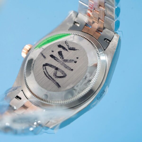 Best Fake Rolex DateJust Replica 1:1 Watch Women's Mother-of-Pearl Dial Gold Wrapped 31mm - Top Watch - Image 11