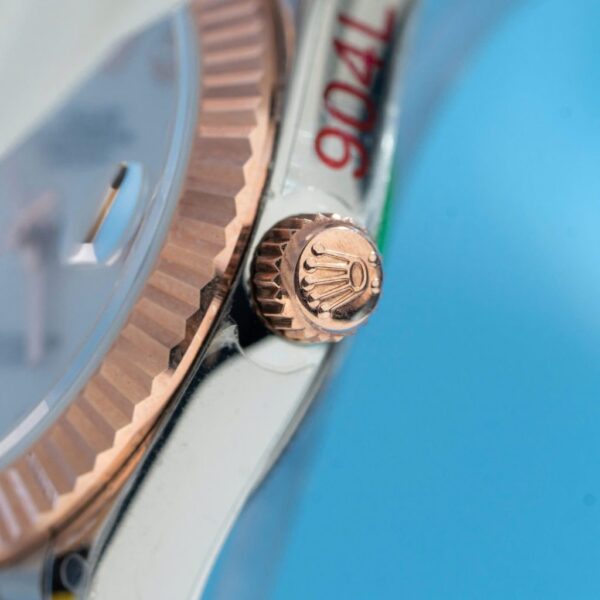 Best Fake Rolex DateJust Replica 1:1 Watch Women's Mother-of-Pearl Dial Gold Wrapped 31mm - Top Watch - Image 9