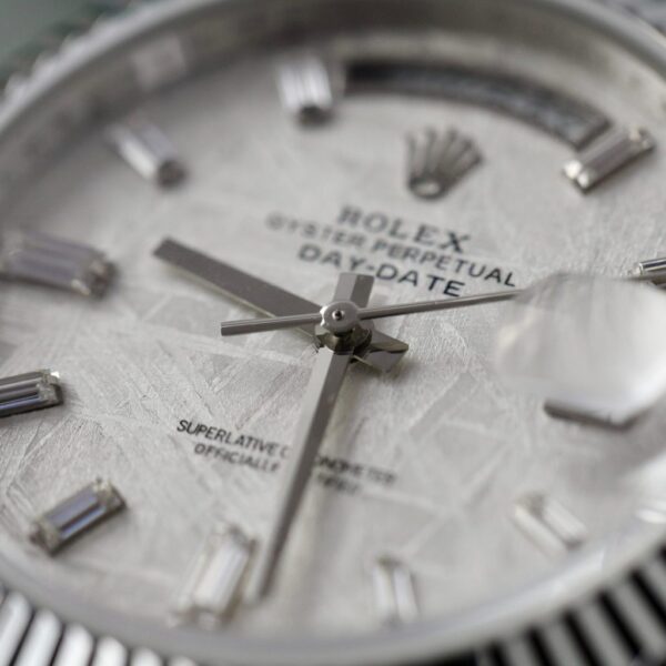 Best Fake Rolex Day-Date Độ Mặt Số Thiên Thạch Cọc Số Moissanite Replica GM 40mm - Top Watch - Image 5