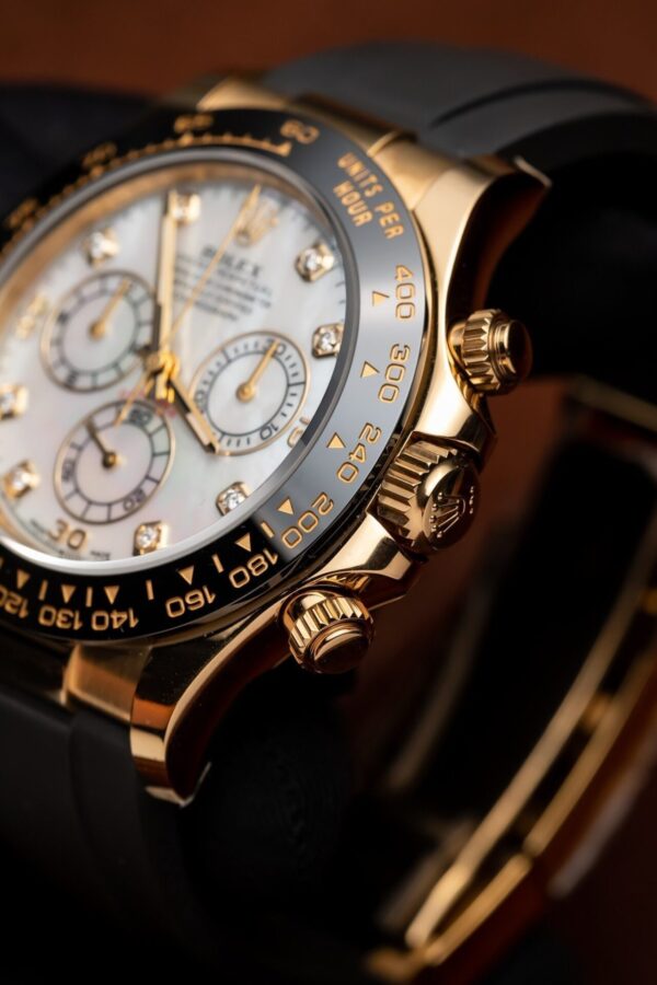 Replica Rolex Daytona 116518 White Mother of Pearl Dial Rep 11 Watch With Moissanite Diamond Clean Factory 40mm - Top Watch - Image 10