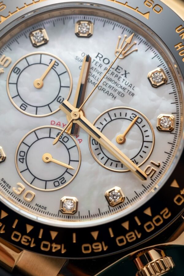 Replica Rolex Daytona 116518 White Mother of Pearl Dial Rep 11 Watch With Moissanite Diamond Clean Factory 40mm - Top Watch - Image 8