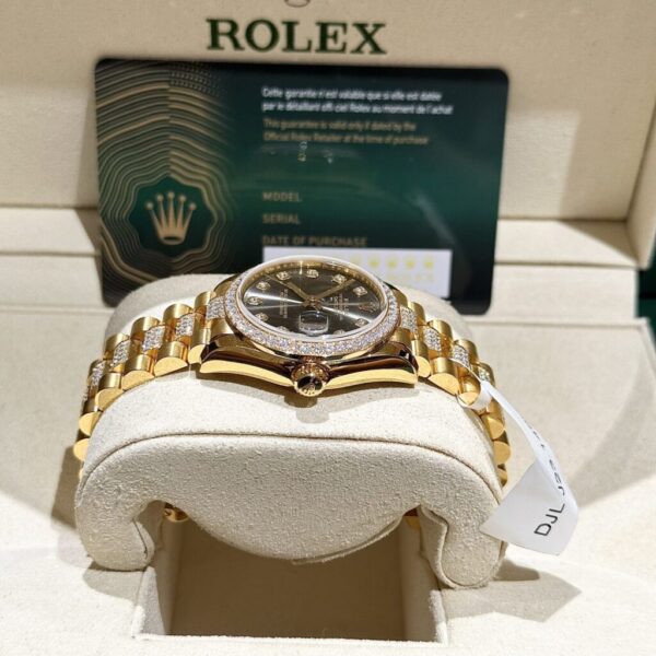 Replica Rolex Rep 11 Watch DateJust Women's 18K Gold Wrapped With Moissanite Diamonds 31mm - Top Watch - Image 6