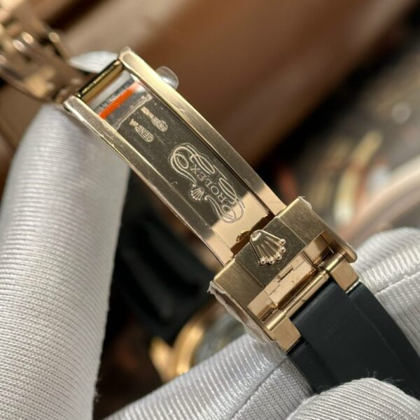 Replica Rolex Replica 1:1 Watch Cosmograph Daytona Black Dial Ceramic Bezel BT Factory 40mm - Top Watch - Image 7