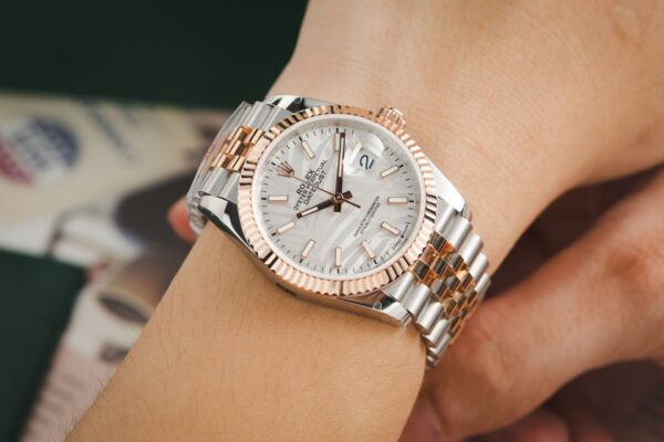 Best Fake Rolex Replica 11 Watch DateJust 126231 Real Gold Wrapped Palm Dial GM Factory 36mm - Top Watch - Image 9