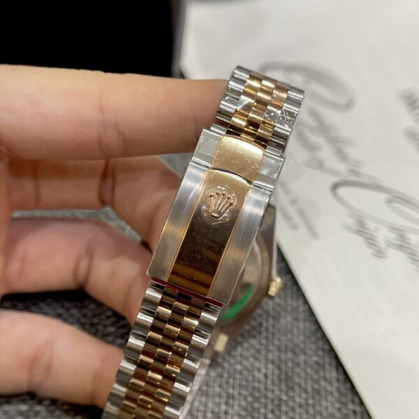 Replica Rolex Replica 11 Watch DateJust 126231 Wimbledon Dial Demi Strap VS Factory 36mm - Top Watch - Image 5