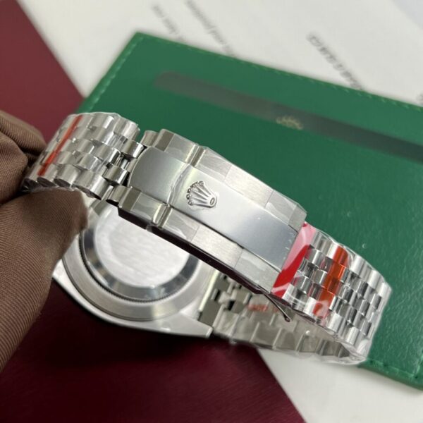Swiss 1:1 Rolex Replica 11 Watch DateJust Mother of Pearl Dial With Diamonds Bezel EW Factory 36-41mm - Top Watch - Image 7