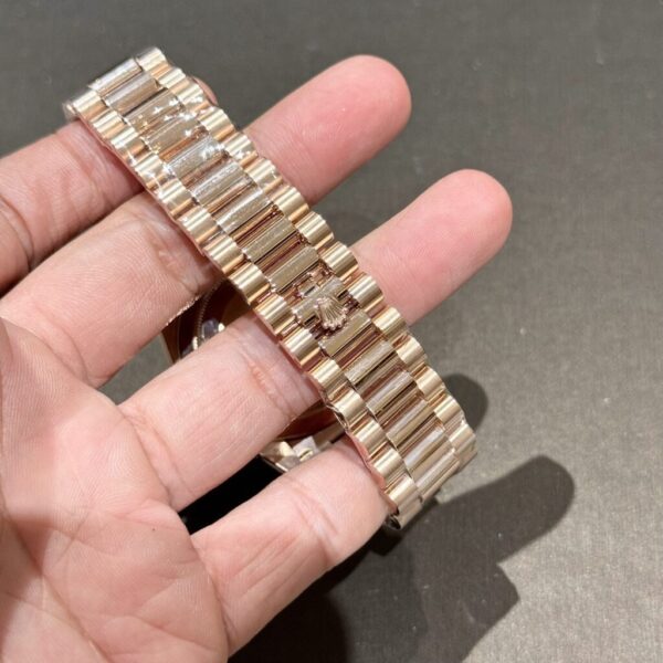 Replica Rolex Replica 11 Watch Day-Date 18K Gold Wrapped Moissanite Diamond Dial GM V2 40mm - Top Watch - Image 6