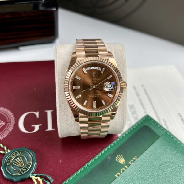 Swiss 1:1 Rolex Replica 11 Watch Day-Date Chocolate Dial Diamond Numbers EW 40mm - Top Watch