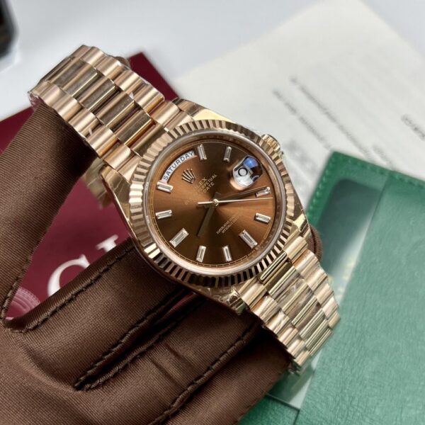 Swiss 1:1 Rolex Replica 11 Watch Day-Date Chocolate Dial Diamond Numbers EW 40mm - Top Watch - Image 2