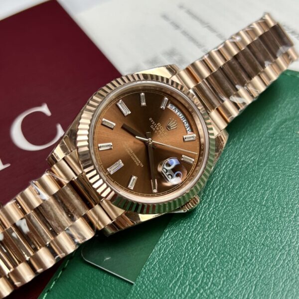 Swiss 1:1 Rolex Replica 11 Watch Day-Date Chocolate Dial Diamond Numbers EW 40mm - Top Watch - Image 3