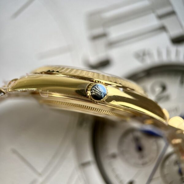 Swiss 1:1 Rolex Replica 1:1 Watch Day-Date Gold Plated Fluted Bezel EW Factory 40mm - Top Watch - Image 4