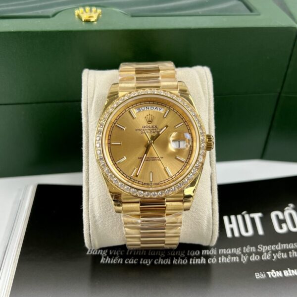 Replica Rolex Replica 11 Watch Day-Date Gold Plated With Diamonds Bezel EW 40mm - Top Watch