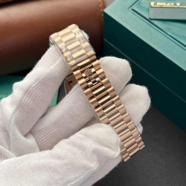 Swiss 1:1 Rolex Replica 1:1 Watch Day-Date Lava Dial Rose Gold Plated 40mm - Top Watch - Image 4