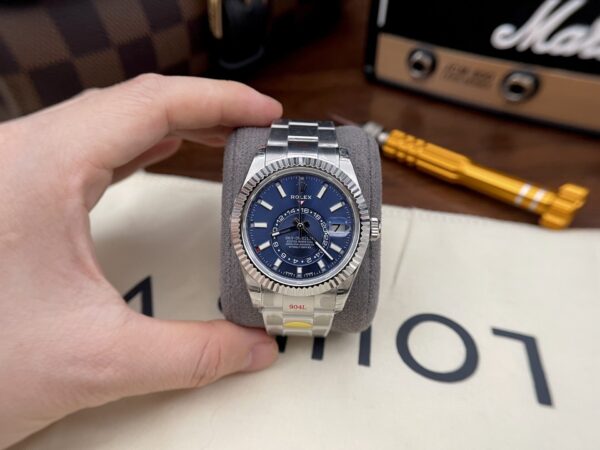 Replica Rolex Replica 11 Watch Sky-Dweller 326934 Noob Factory Blue Dial Metal Strap 42mm - Top Watch
