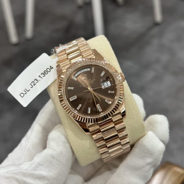 Swiss 1:1 Rolex Replica Watch Day-Date 228235 Gold Wrapped Chocolate Dial GM V3 40mm - Top Watch - Image 3