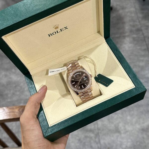 Best Fake Rolex Replica Watch Day-Date 228235 Gold Wrapped Moissanite GM V2 40mm - Top Watch - Image 8