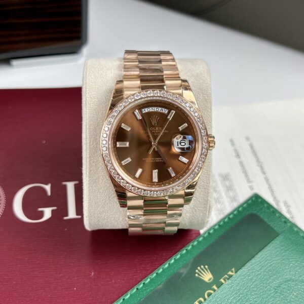 Best Fake Rolex Replica Watch Day-Date Men's Chocolate Dial Diamond Bezel EW Factory 40mm - Top Watch