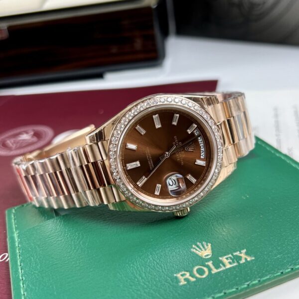 Best Fake Rolex Replica Watch Day-Date Men's Chocolate Dial Diamond Bezel EW Factory 40mm - Top Watch - Image 3