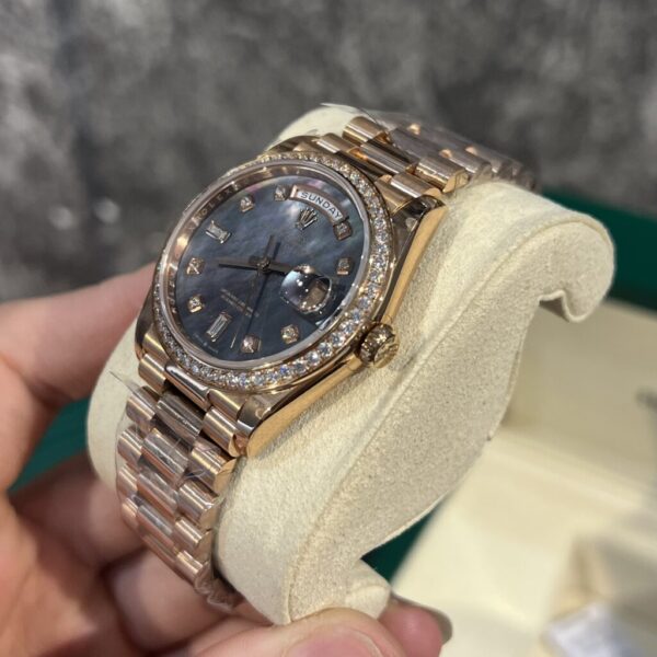 Replica Rolex Replica Watch Day-Date Purple Mother-of-Pearl Dial With Stone Bezel 40mm - Top Watch - Image 3