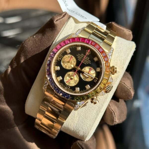 Swiss 1:1 Rolex Replica Watch Daytona Rainbow Yellow Gold Wrapped Moissanite Diamonds TWF 40mm - Top Watch - Image 3